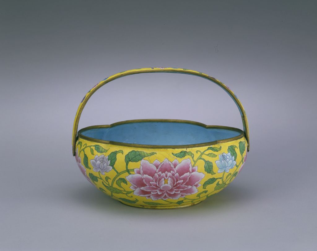 图片[1]-Kangxi style painted enamel peony pattern Begonia flower basket-China Archive